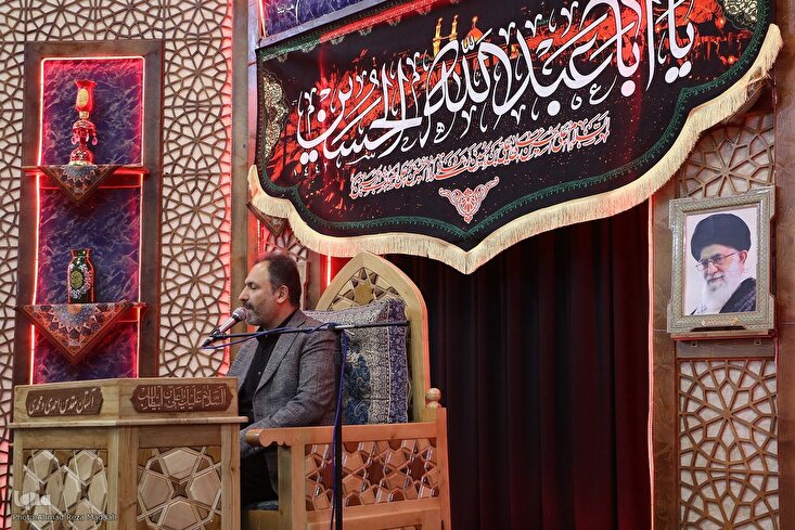 تقرير مصور | محفل الأنس بالقرآن في مرقد ديني بمدينة "شيراز" الايرانية