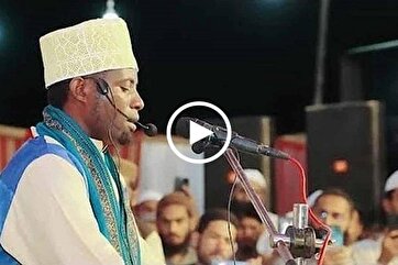 Tanzaniyalı qari uzun nəfəslərlə "Zuha" surəsini qiraət edib