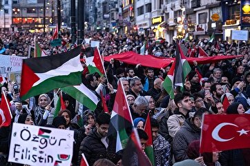 İstanbulda on minlərlə insanın iştirakı ilə tarixi yürüş başlayıb