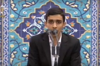 فیلم/ تلاوت مهدی عبرتی، قاری نوجوان و حافظ کل قرآن کریم در محضر رهبر انقلاب؛ آیاتی از سوره هود/ حسینه امام خمینی(ره)