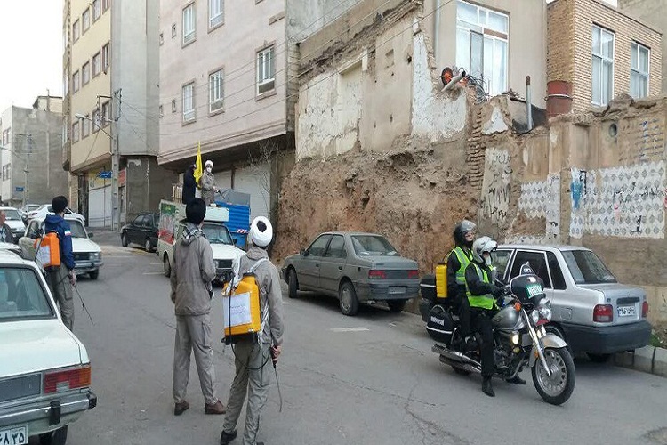 عکس | مقابله طلاب تبریزی با ویروس کرونا