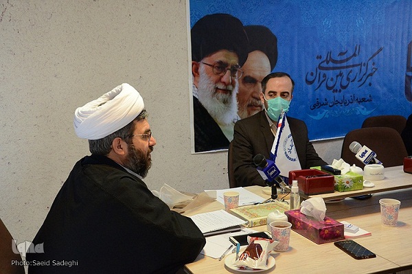 بررسی ابعاد و ویژگیهای مکتب سلیمانی/ حاج قاسم در حرف و عمل ولایی بودن را نشان داد بررسی ابعاد و ویژگیهای مکتب سلیمانی/ حاج قاسم در حرف و عمل ولایی بودن را نشان داد