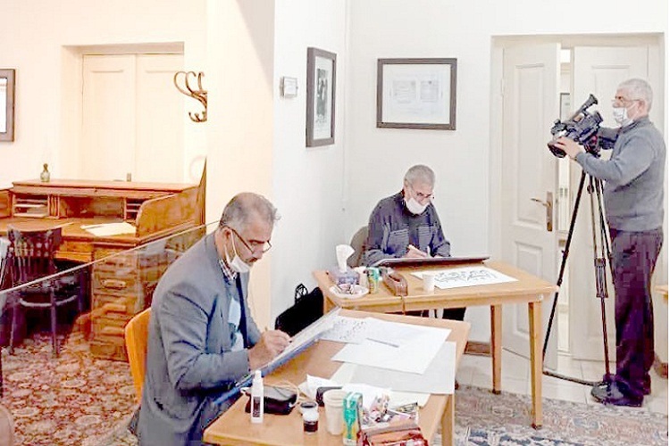 کتابت خوشنویسی در خانه موزه شیخ محمد خیابانی