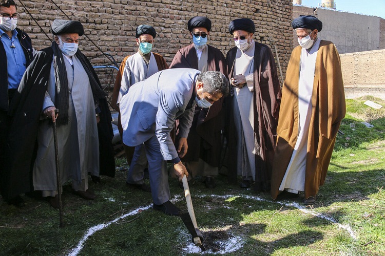 کلنگ&zwnj; احیای مسجد جامع سید &laquo;یاعلی&raquo; بر زمین زده شد
