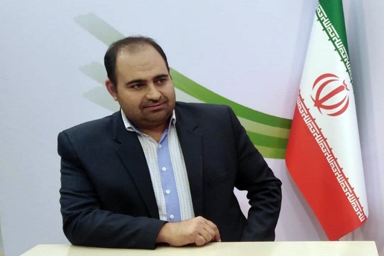 هنر انقلاب واقعیت جامعه را به زبان احساس بیان می&zwnj;کند