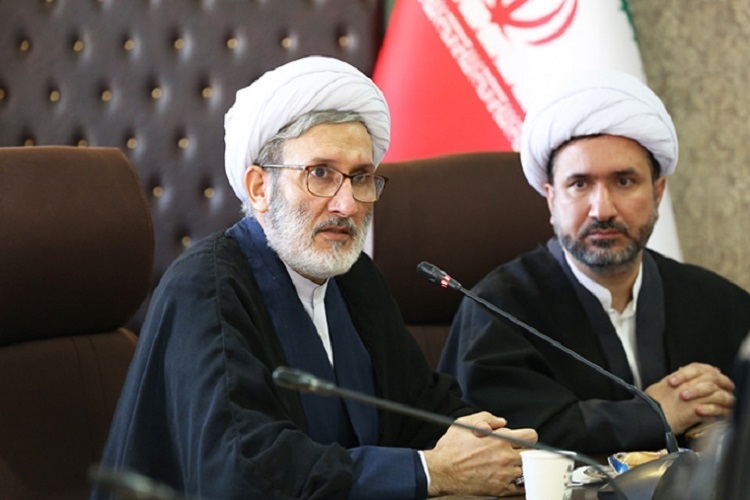 حجت الاسلام علیزاده، معاون فرهنگی دانشگاه تبریز