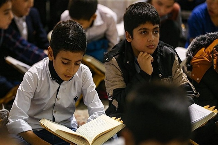 محفل انس با قرآن، دانش آموزی