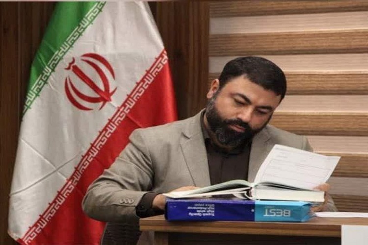 غفور ابراهیمپور، مسئول دارالقرآن سپاه عاشورا غفور ابراهیمپور، مسئول دارالقرآن سپاه عاشورا