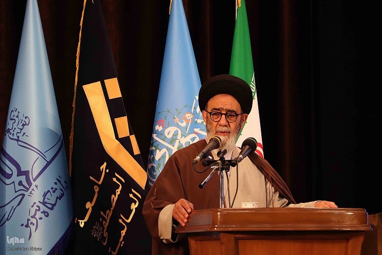 حجت الاسلام آل هاشم، امام جمعه تبریز حجت الاسلام آل هاشم، امام جمعه تبریز