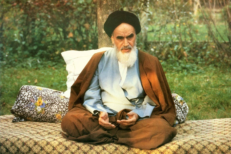 امام خمینی(ره) امام خمینی(ره)