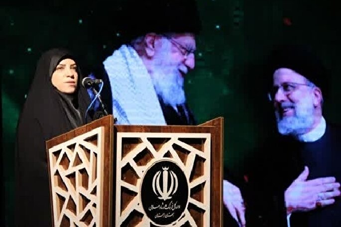 شهید جمهور مصداق عینی شعائر جمهوری اسلامی است