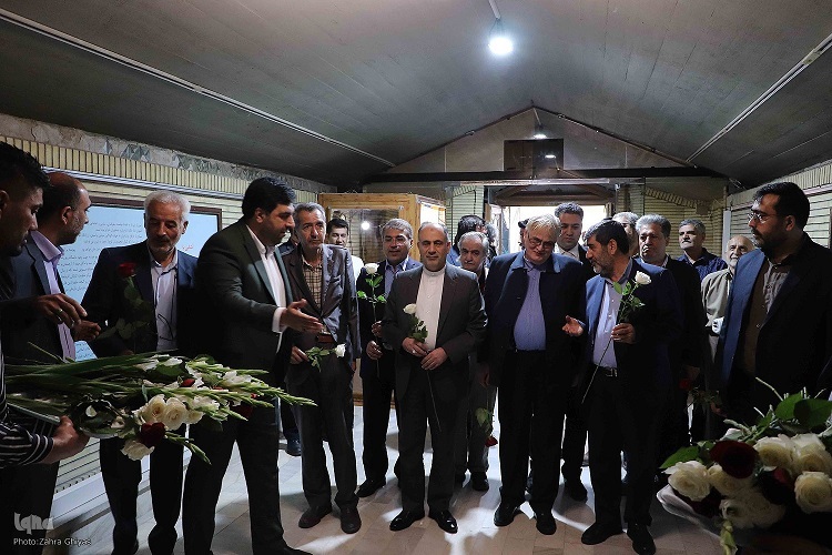 گلباران مقبره الشعرا، تبریز