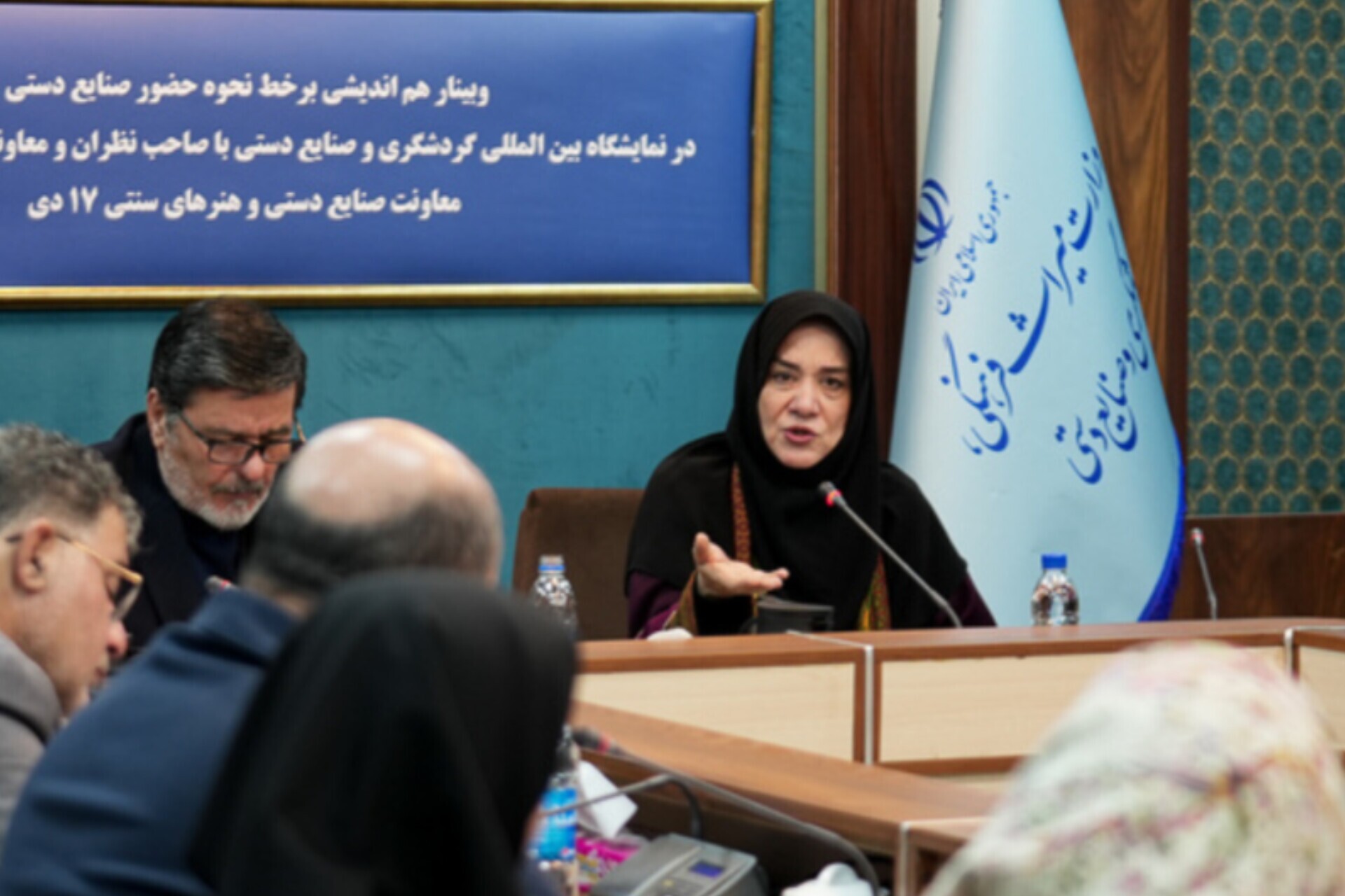 برگزاری همزمان نمایشگاه صنایع‌دستی و گردشگری؛ مدل اقتصادی هم‌افزای هویت و توسعه