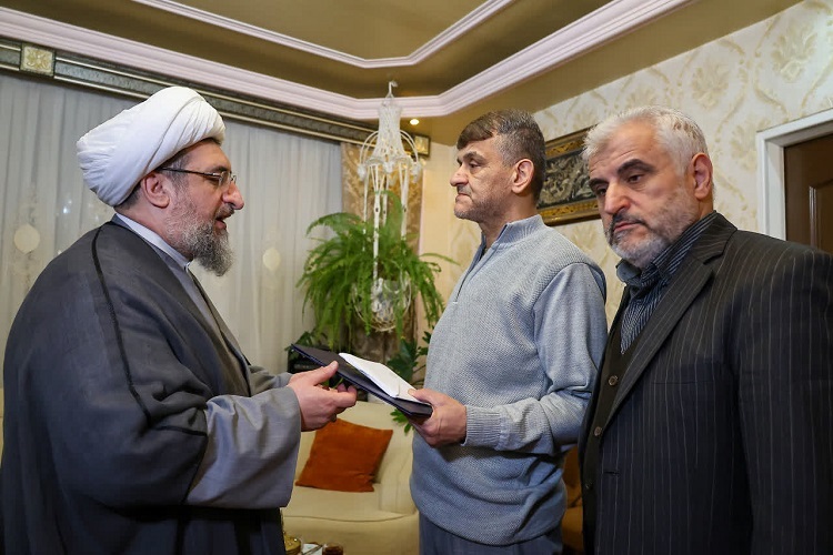 حجت الاسلام مطهری اصل، امام جمعه تبریز حجت الاسلام مطهری اصل، امام جمعه تبریز