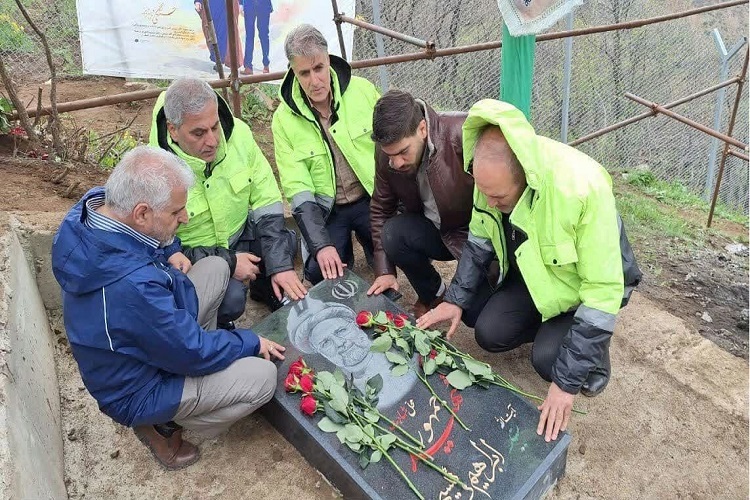 یادمان شهدای خدمت، ورزقان