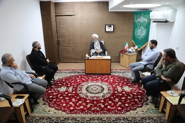 حجت الاسلام مرتضی مطیعی نماینده ولی فقیه در استان سمنان در دیدار با دبیر جبهه فرهنگی و اجتماعی انقلاب اسلامی استان حجت الاسلام مرتضی مطیعی نماینده ولی فقیه در استان سمنان در دیدار با دبیر جبهه فرهنگی و اجتماعی انقلاب اسلامی استان