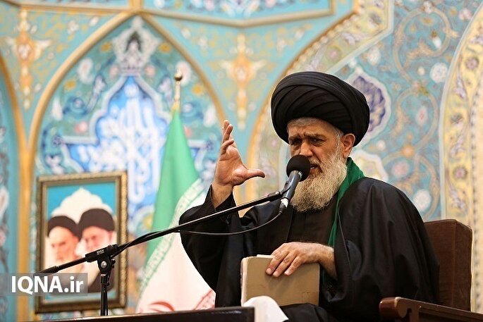 پیوند عمیق با سیدالشهدا (ع) زمنیه‌ساز رشد انسان می‌شود