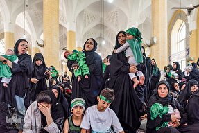 عهد مادران با طفل شیرخوار کربلا؛ فرماندهان جدید تربیت می‌کنیم