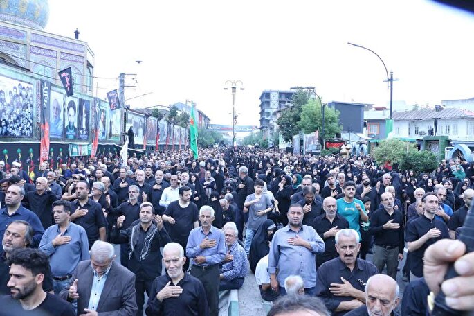 اجتماع عظیم جاماندگان اربعین در آستانه اشرفیه برگزار شد