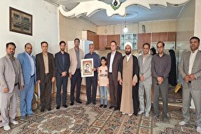 شهدا الگوی نسل‌های امروز و فردا هستند