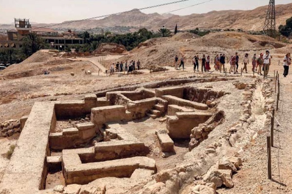 سرقت قرن در اراضی اشغالی فلسطین رخ داده نه موزه لوور