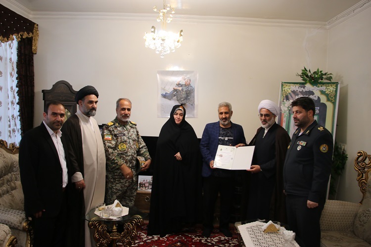 حجت الاسلام بهمن، رئیس اداره عقیدتی سیاسی نیروی پدافند هوایی ارتش حجت الاسلام بهمن، رئیس اداره عقیدتی سیاسی نیروی پدافند هوایی ارتش