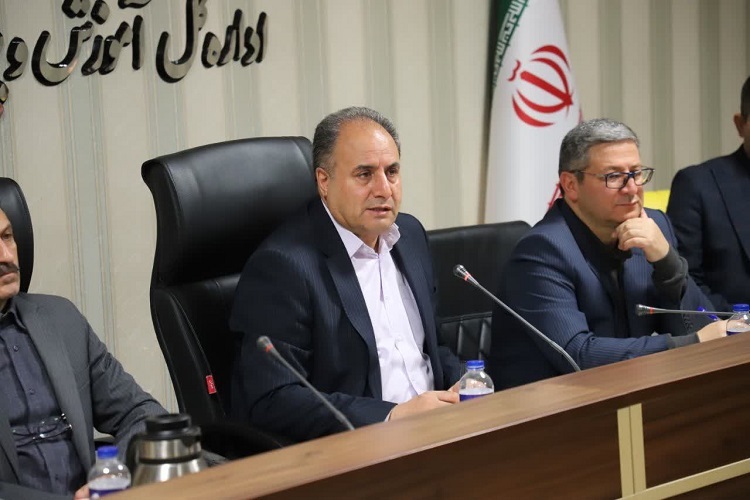 اسفندیار صادقی، مدیرکل آموزش و پرورش آذربایجان شرقی اسفندیار صادقی، مدیرکل آموزش و پرورش آذربایجان شرقی