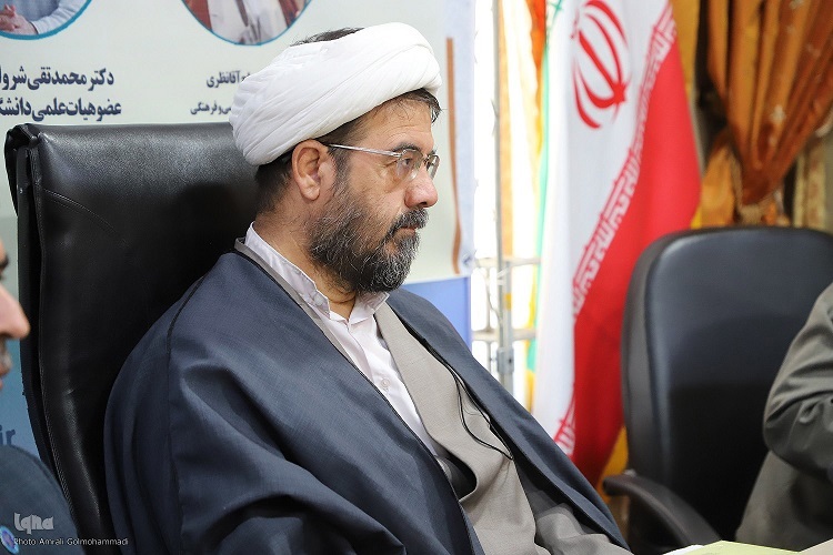 حجت الاسلام مجتبی مظری، استاد حوزه و دانشگاه حجت الاسلام مجتبی مظری، استاد حوزه و دانشگاه