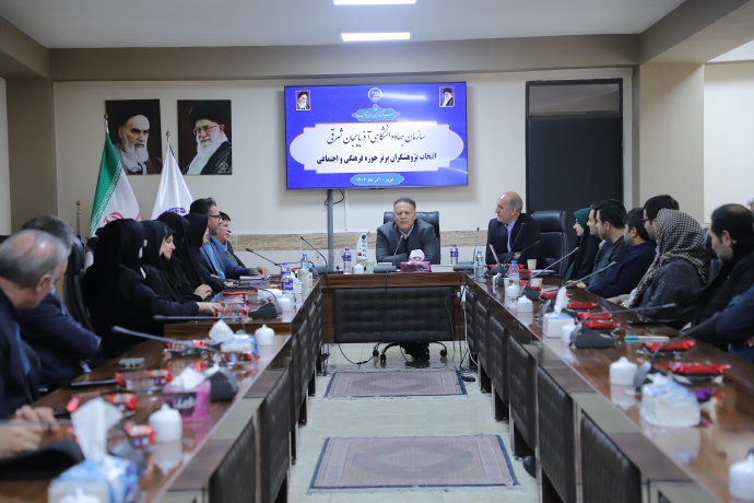 محمدعباس زاده، معاون دالنشجویی دانشگاه تبریز محمدعباس زاده، معاون دالنشجویی دانشگاه تبریز