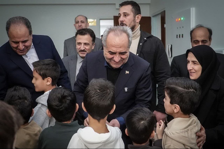 کودکان شهر تنها نیستند