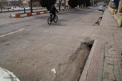 رهاسازی ماسک‌ها و دستکش‌ها در معابر شهر اهر