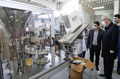 بازدید استاندار آذربایجان شرقی از واحدهای دانش‌بنیان و کارگاه تولید ماسک در تبریز