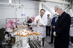 بازدید استاندار آذربایجان شرقی از واحدهای دانش‌بنیان و کارگاه تولید ماسک در تبریز