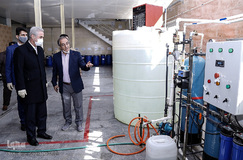 بازدید استاندار آذربایجان شرقی از واحدهای دانش‌بنیان و کارگاه تولید ماسک در تبریز