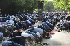 اقامه نماز عید سعید فطر در تبریز‎