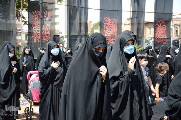 عزاداری بزرگ مردم تبریز در روز عاشورا‎‎