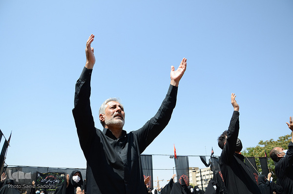 عزاداری بزرگ مردم تبریز در روز عاشورا‎‎