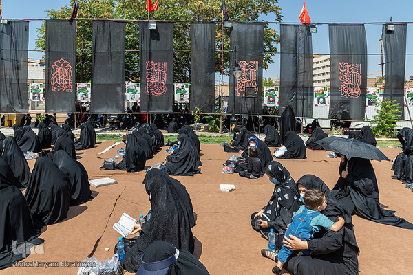 عزاداری بزرگ مردم تبریز در روز عاشورا‎‎