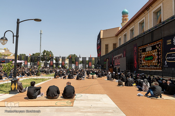 عزاداری بزرگ مردم تبریز در روز عاشورا‎‎