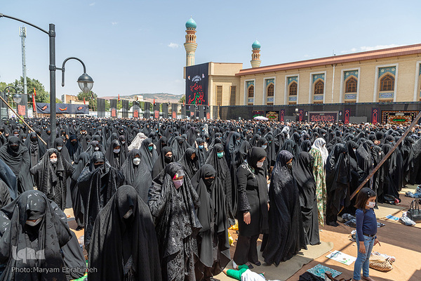 عزاداری بزرگ مردم تبریز در روز عاشورا‎‎