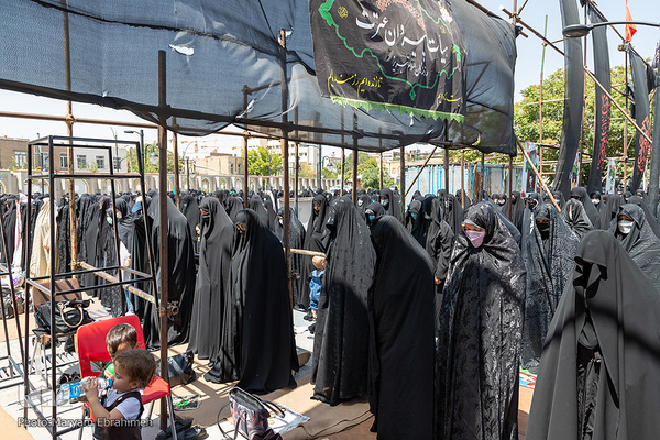 عزاداری بزرگ مردم تبریز در روز عاشورا‎‎