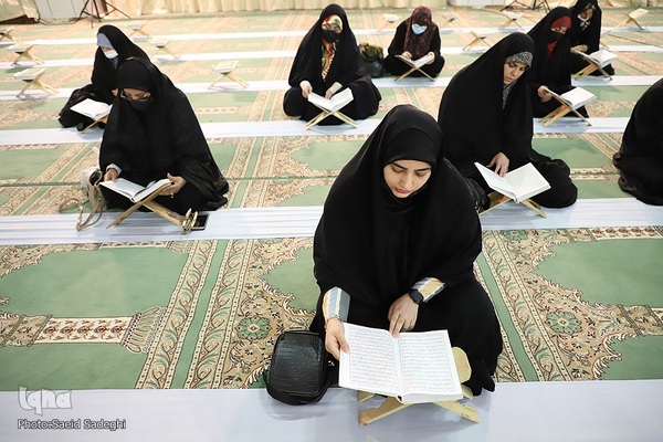 ترتیل خوانی قرآن کریم در مصلی تبریز‎‎