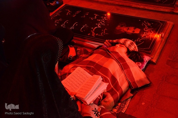 مراسم شب قدر در گلزار شهدای وادی رحمت تبریز‎‎