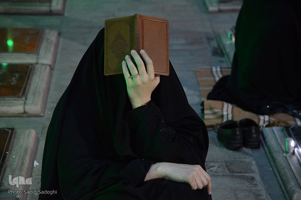 مراسم شب قدر در گلزار شهدای وادی رحمت تبریز‎‎