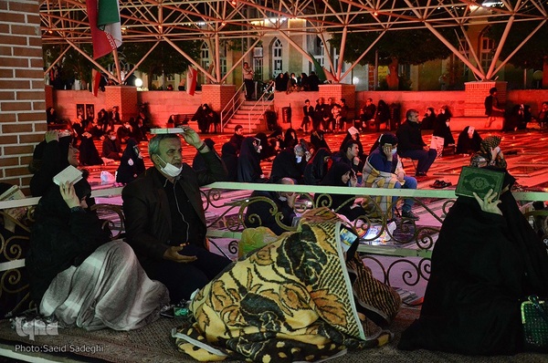 مراسم شب قدر در گلزار شهدای وادی رحمت تبریز‎‎