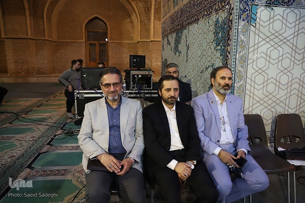 محفل انس با قرآن در مسجد تاریخی کبود تبریز