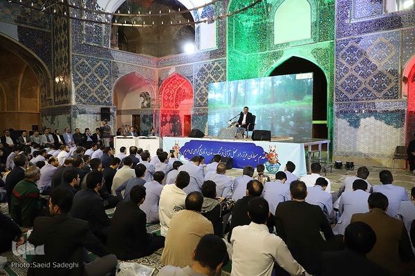 محفل انس با قرآن در مسجد تاریخی کبود تبریز