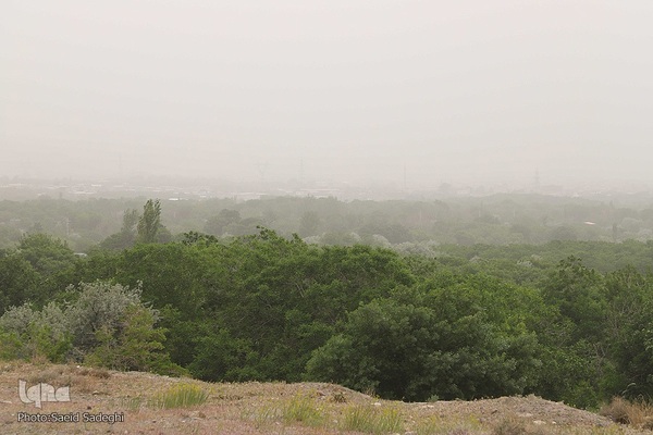 گرد و غبار در شهرهای آذربایجان شرقی‎‎