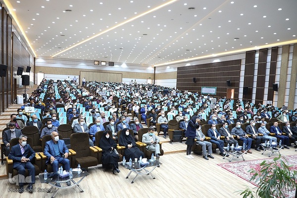 آیین اختتامیه چهلمین دوره مسابقات قرآن، عترت و نماز دانش‌آموزان پسر سراسر کشور