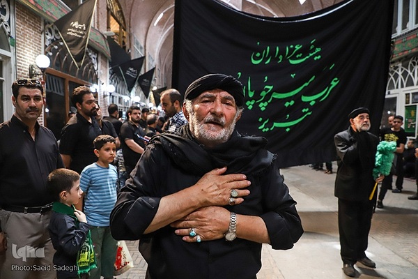 حسینیه ایران؛ تاسوعای حسینی در بزرگ‌ترین بازار سرپوشیده جهان